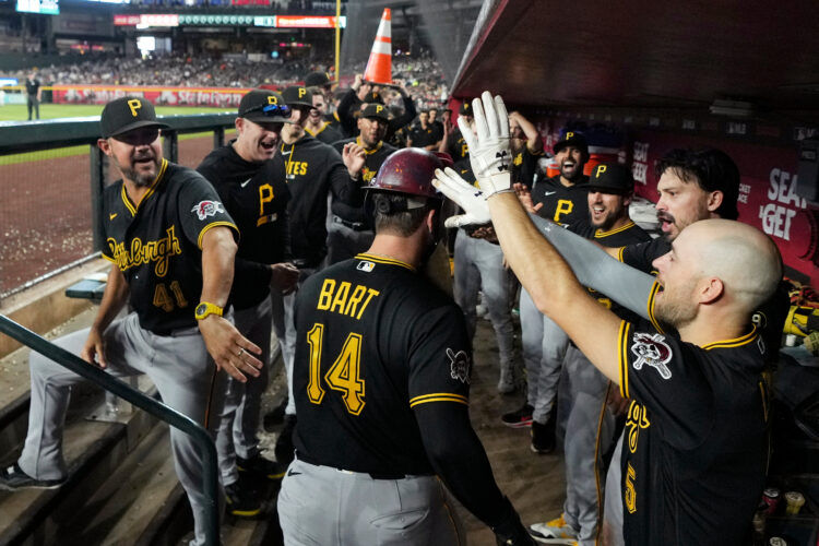 Lowe, Keller help Pirates take series with 4-2 victory over Diamondbacks